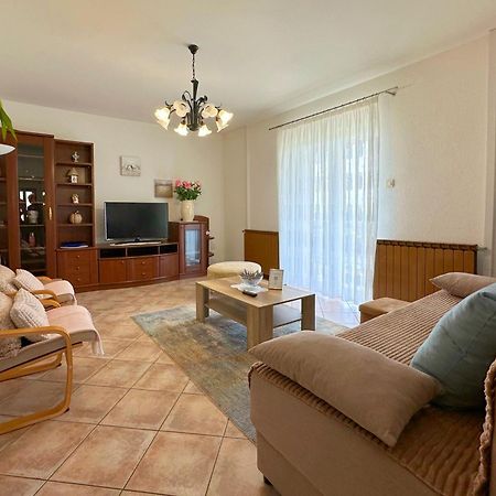 Apartment Ana บระทอนิกลา ภายนอก รูปภาพ